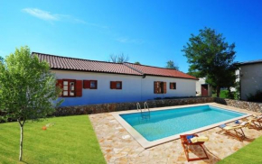 Bungalows Vir with pool